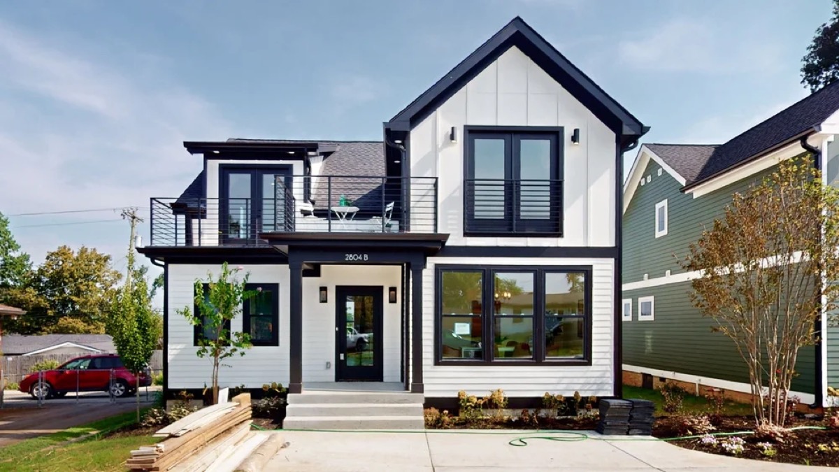 New construction home on Huntleigh Drive